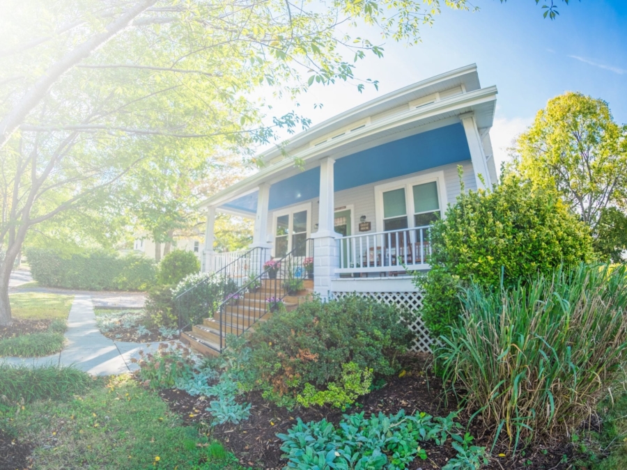 Front view of the Friends of Guest House location